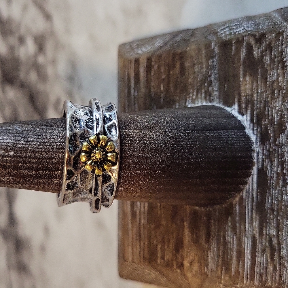 Fashion Chrysanthemum Metal Plating Metal Women's Rings Size 7 - Picture 7 of 8